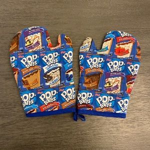 Matching Poptarts Print Oven Mitts